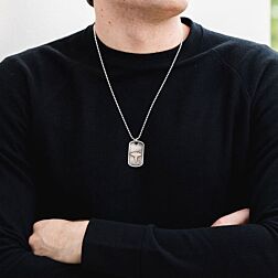 Plaque d'Identification Odyssey avec Chaîne en Perles d'Argent