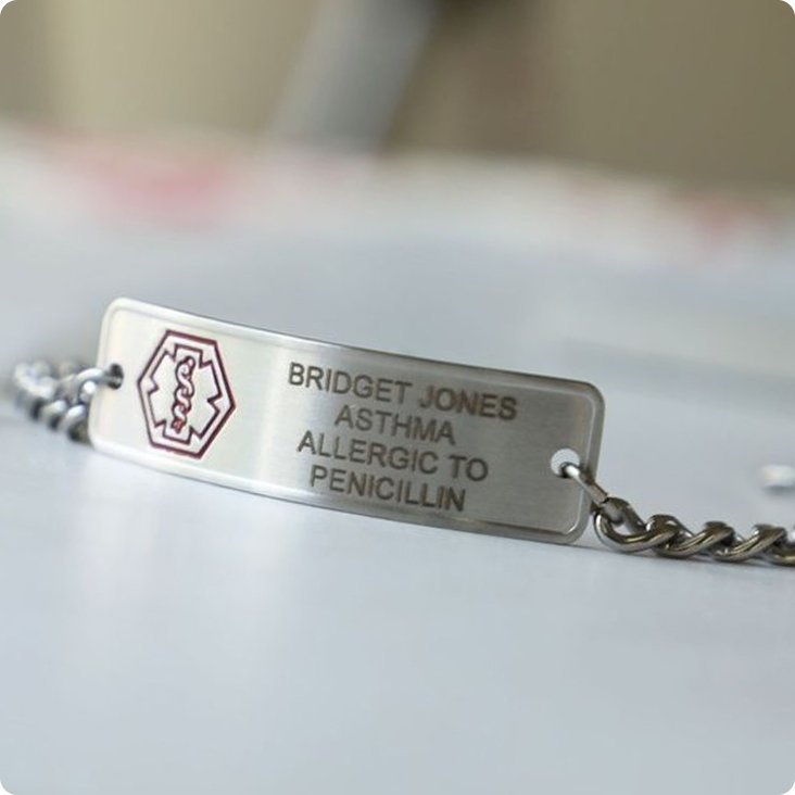 Bracelet d'identification médicale gravé